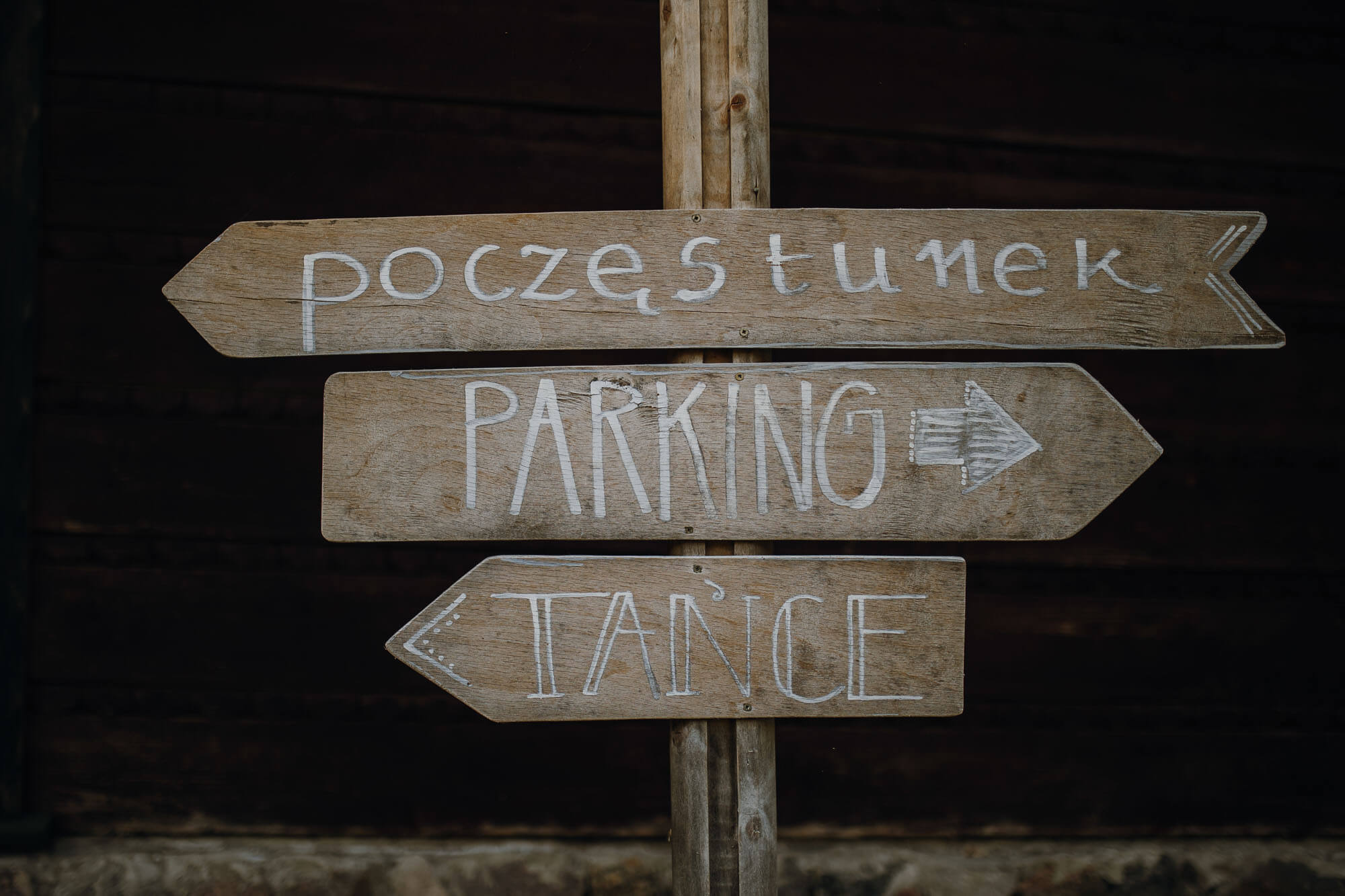 rustykalna sala weselna straszyn